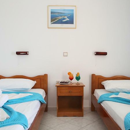 Theocharis Bros - Studios Apartments Άγιος Νικήτας Εξωτερικό φωτογραφία