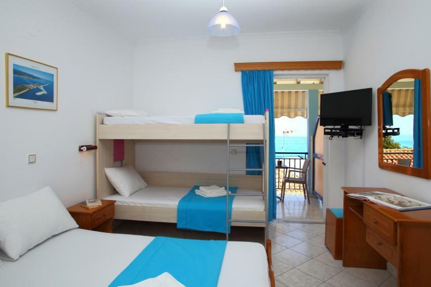 Theocharis Bros - Studios Apartments Άγιος Νικήτας Εξωτερικό φωτογραφία